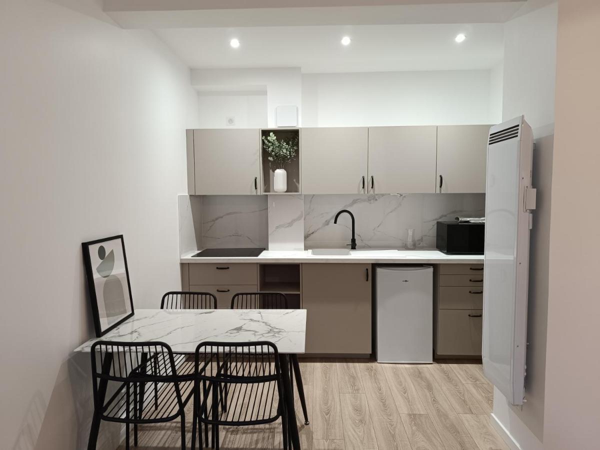 Jean Jaures Apartman Dijon Kültér fotó